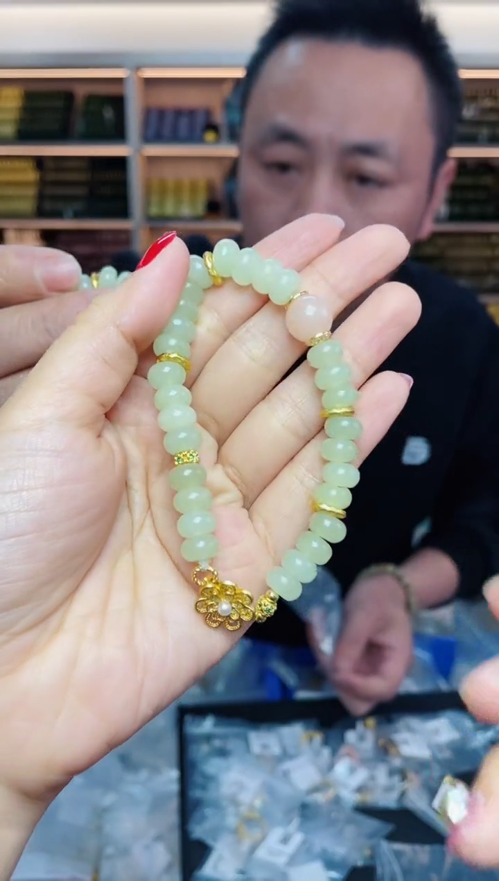 【闪购商品】和田玉·未镶嵌多样性发一件