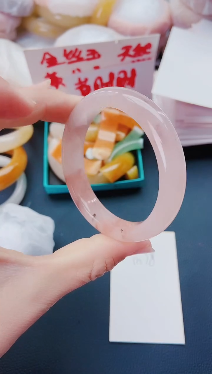 【闪购商品】石英质玉手镯未镶嵌M78-54-55