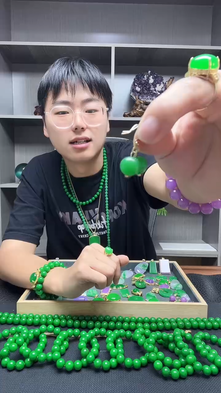 翡翠14K金镶嵌耳饰耳饰