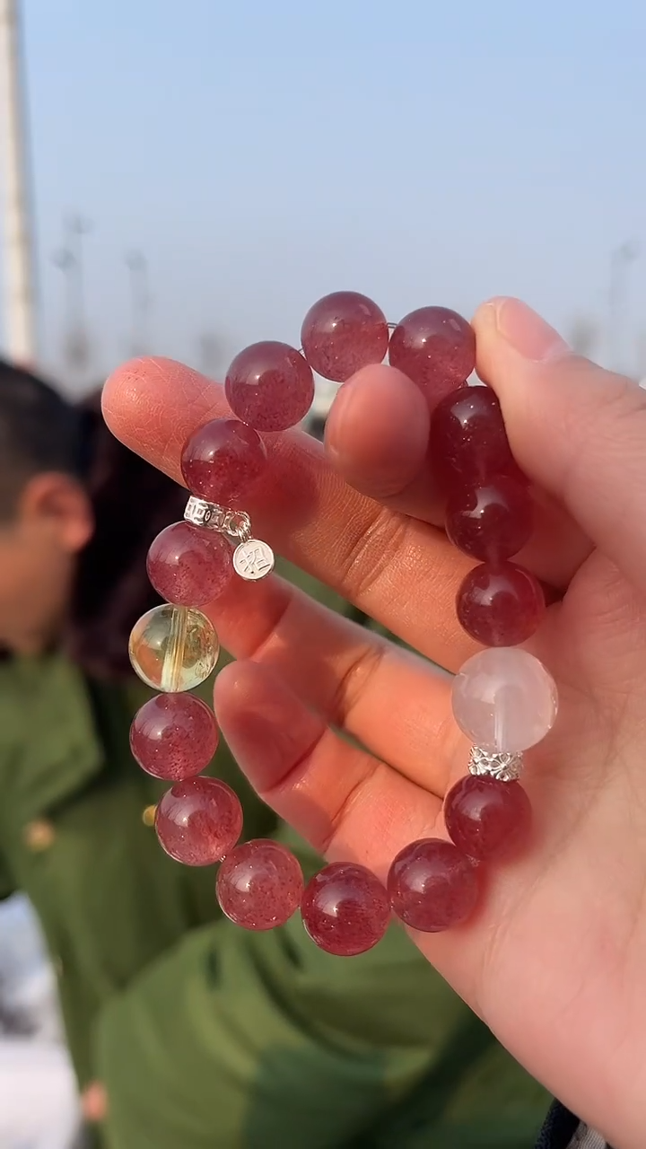 【闪购商品】石英质玉手链未镶嵌天然DIY草莓晶手串多样性发一11mm