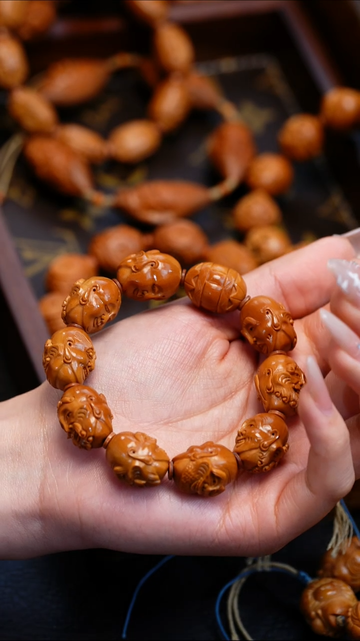 【闪购商品】橄榄核吊坠苏工橄榄核