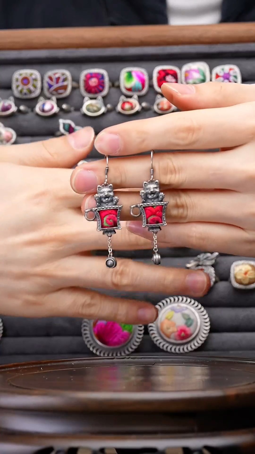 【闪购商品】刺绣黔东南苗族刺绣A415