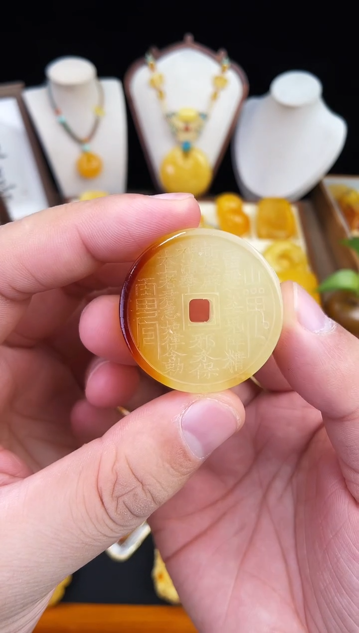 琥珀未镶嵌珠宝奇石艳*儿柒月