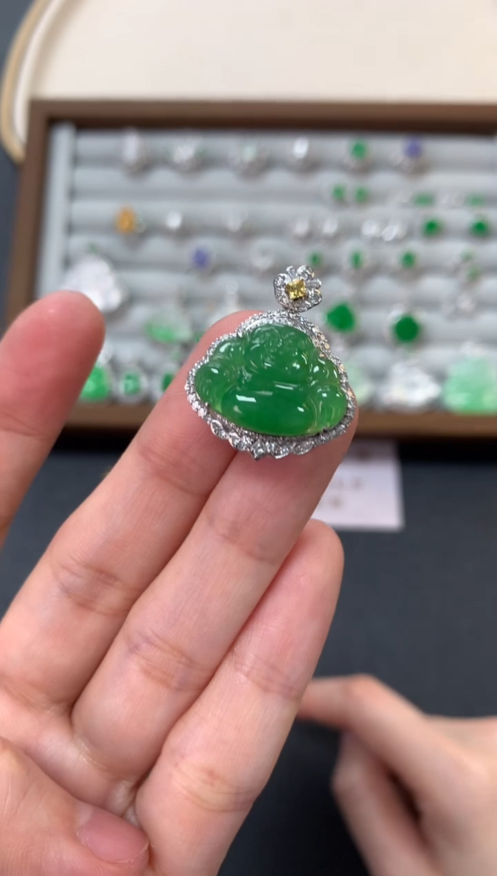 【闪购商品】翡翠吊坠(不含链)18K金镶嵌4980