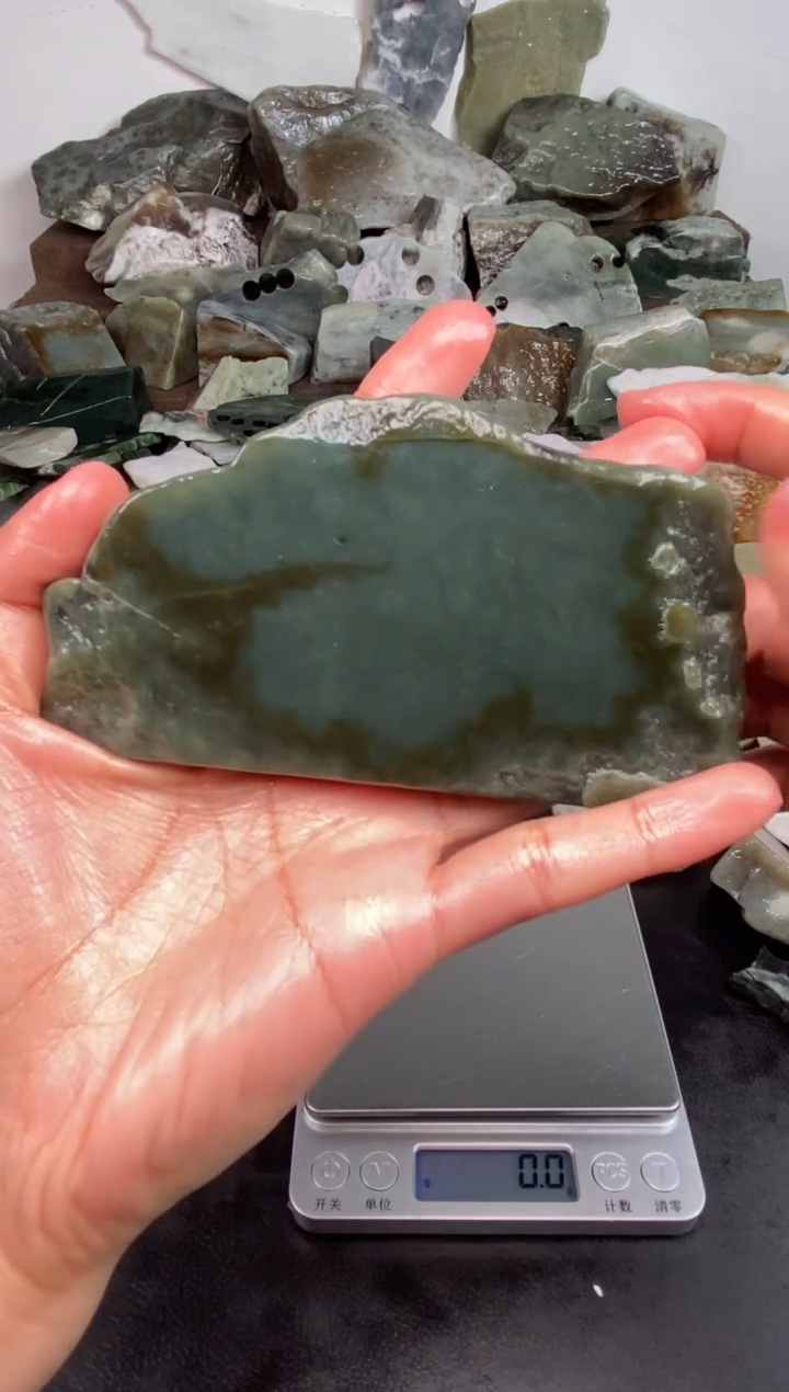 未镶嵌和田玉摆件17