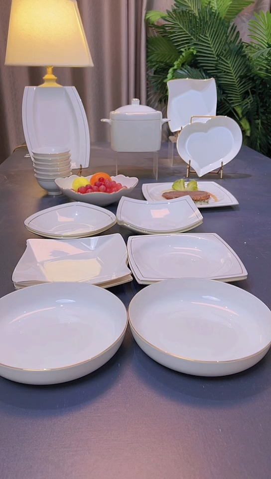 45%以上骨粉骨瓷8英寸天元贵龙三角窝盘折纸盘各2个