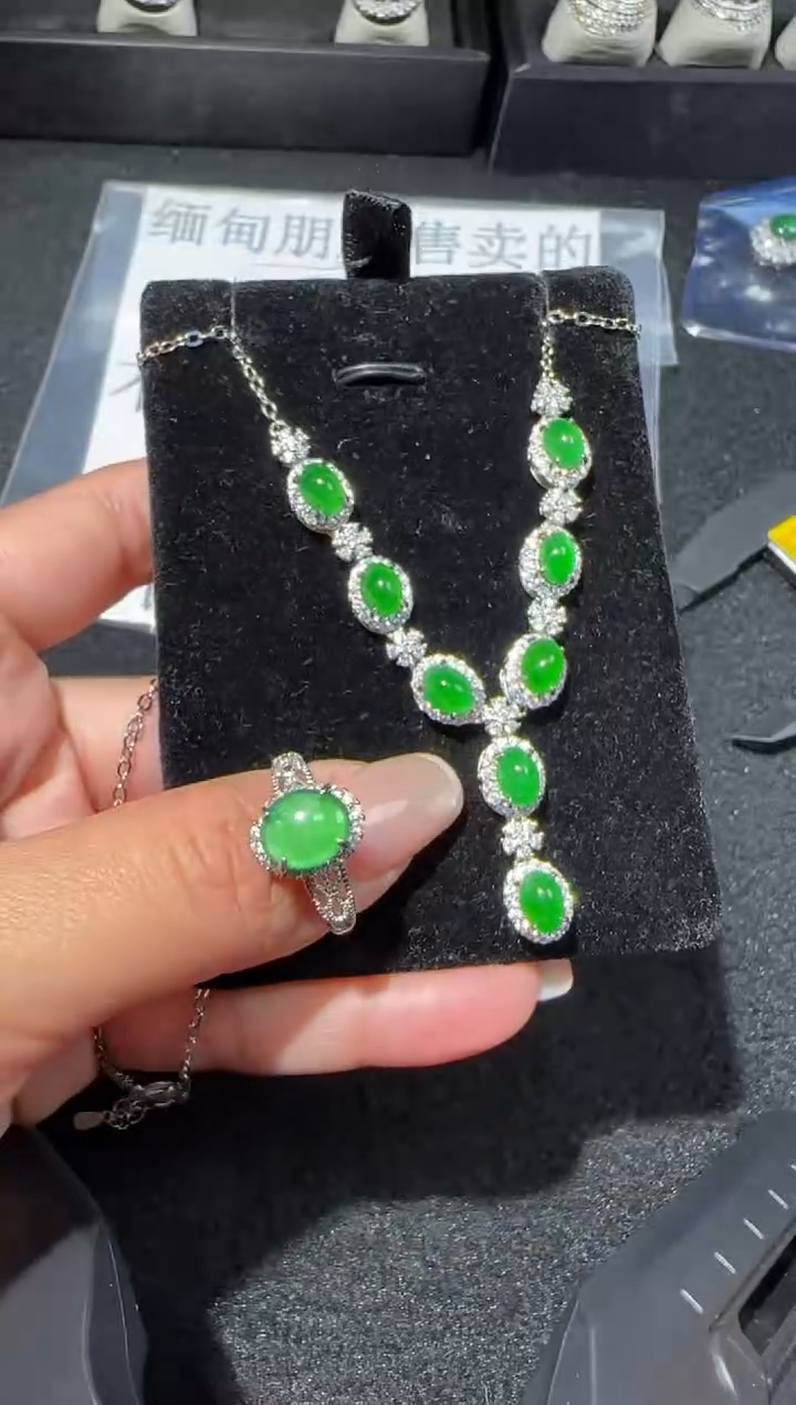 【闪购商品】翡翠项链未镶嵌多样性发货拍一发二