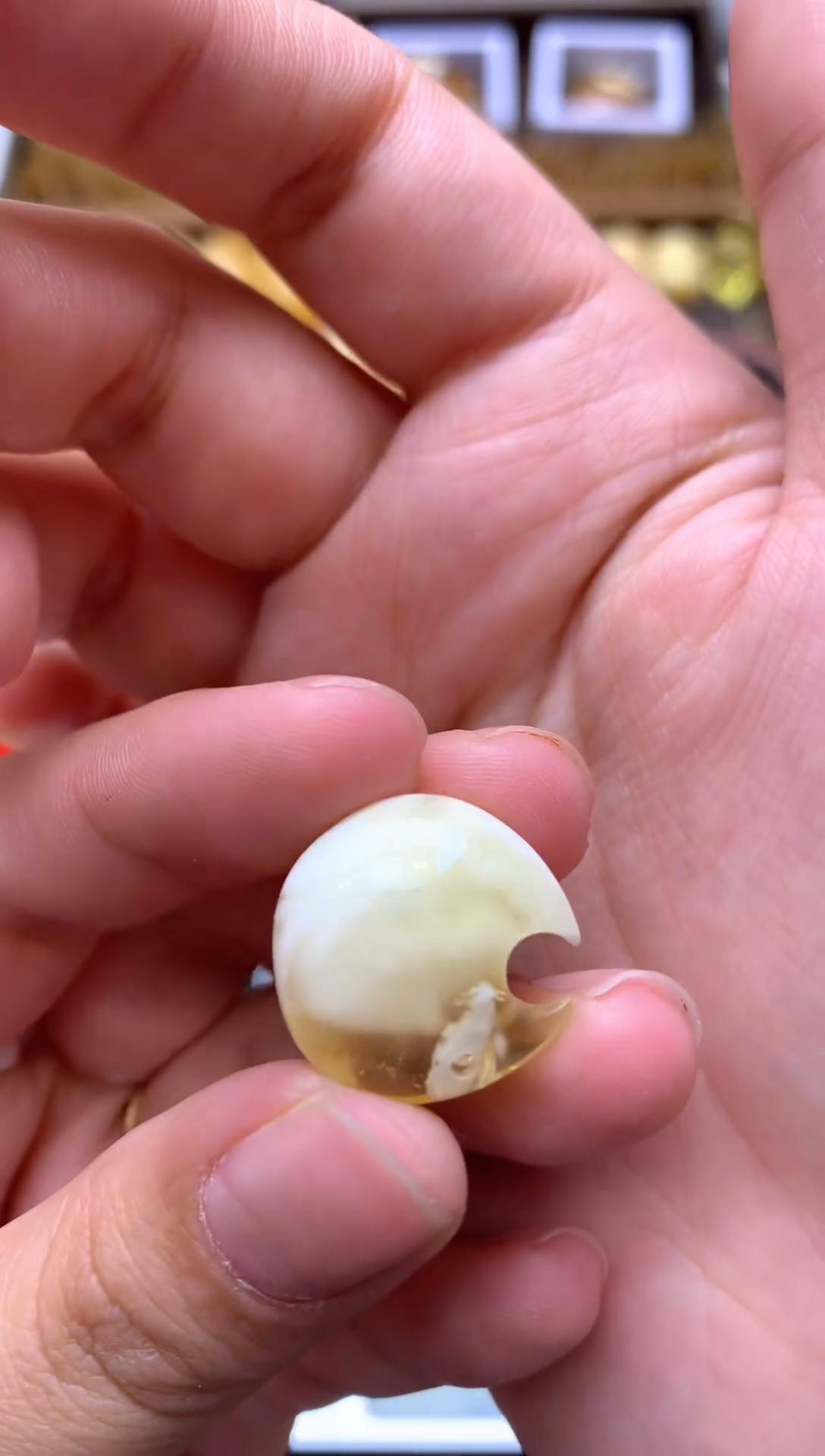 【闪购商品】琥珀珠宝奇石未镶嵌094琥珀蜜蜡微瑕花粉小坑气泡有纹