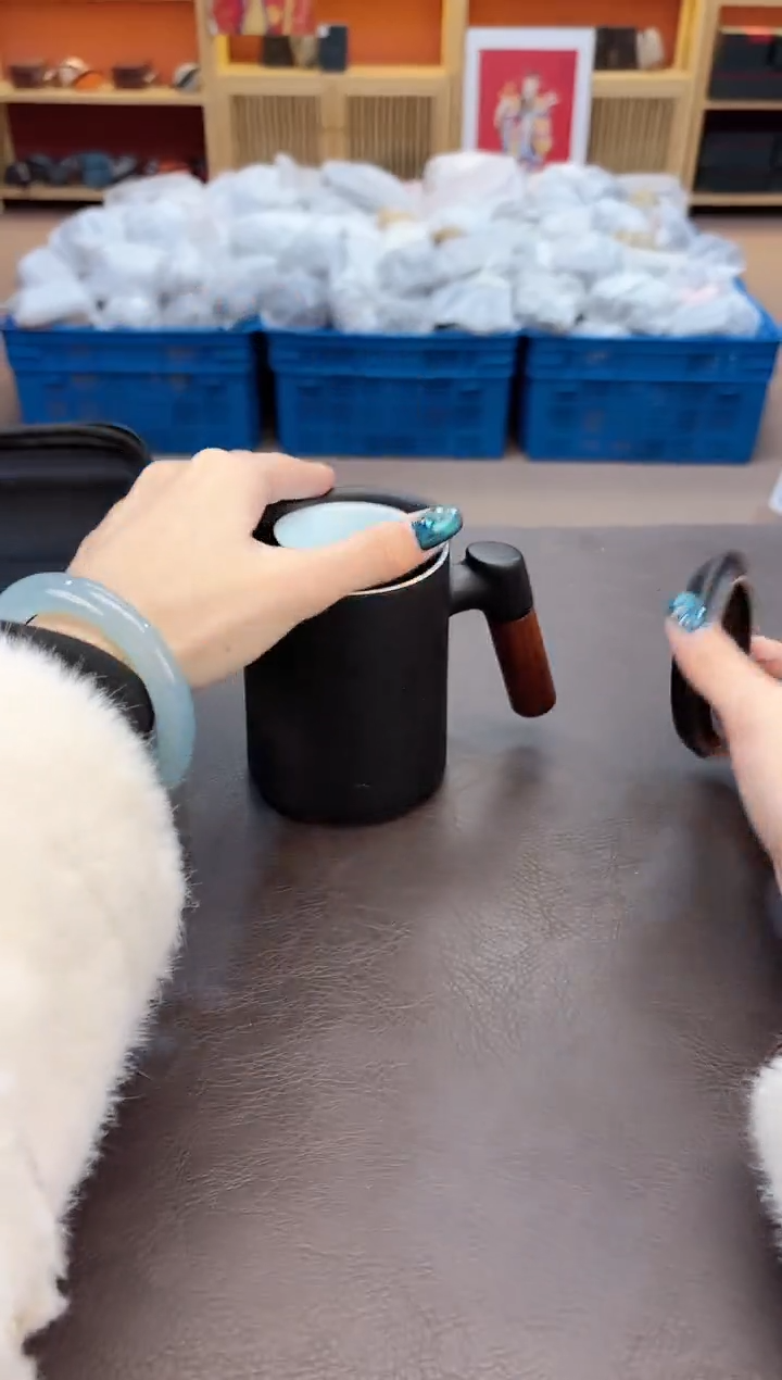 【闪购商品】摆件瓷SC1111111111111