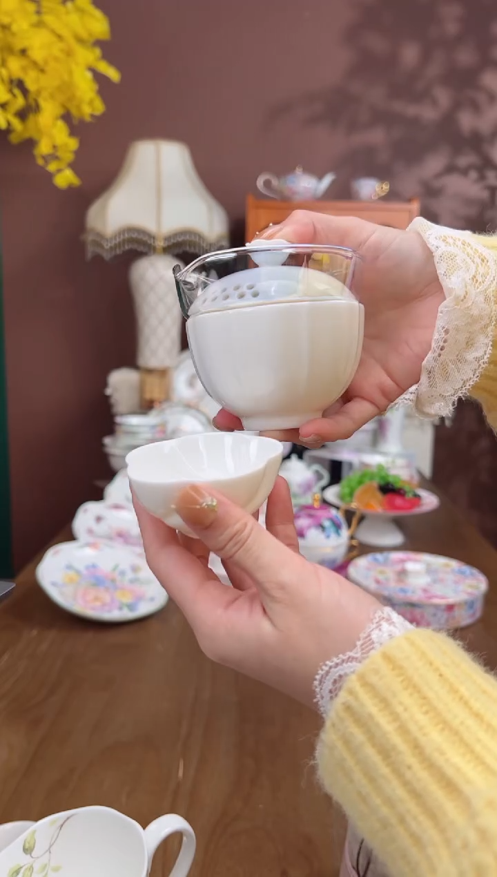 【闪购商品】瓦当浆果旅行茶具-草莓