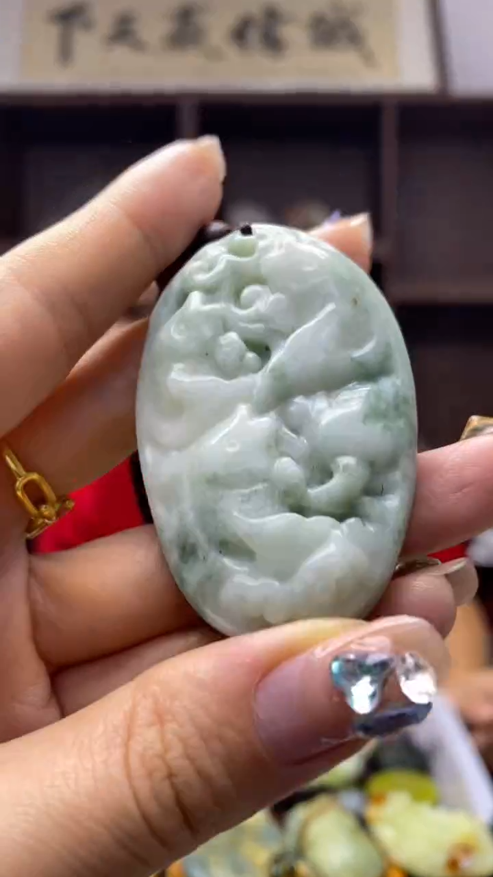 未镶嵌岫玉挂件 