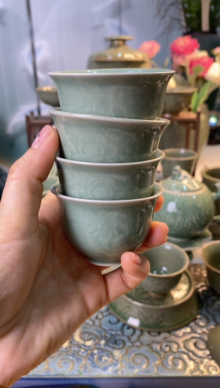 【闪购商品】100018 百花小杯 口失圆 4只微瑕