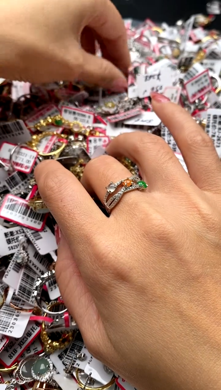 【闪购商品】翡翠戒指银S925镶嵌33333333    5