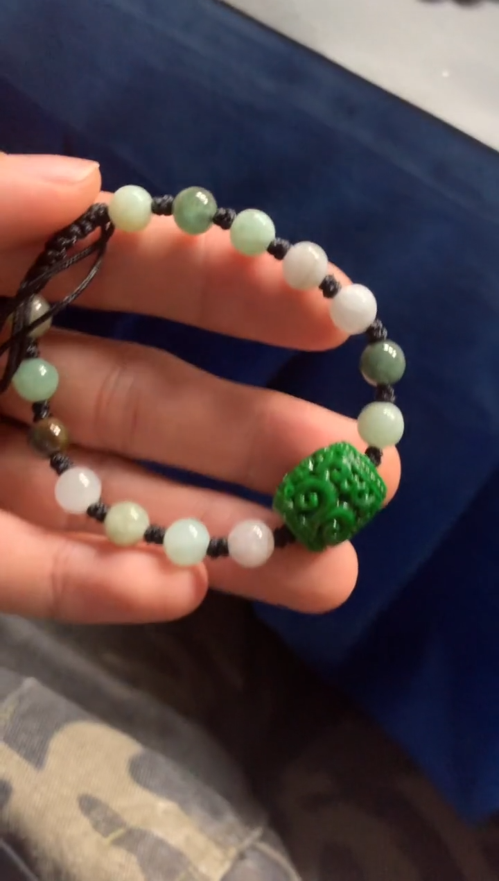 颈饰未镶嵌翡翠缅甸翡翠