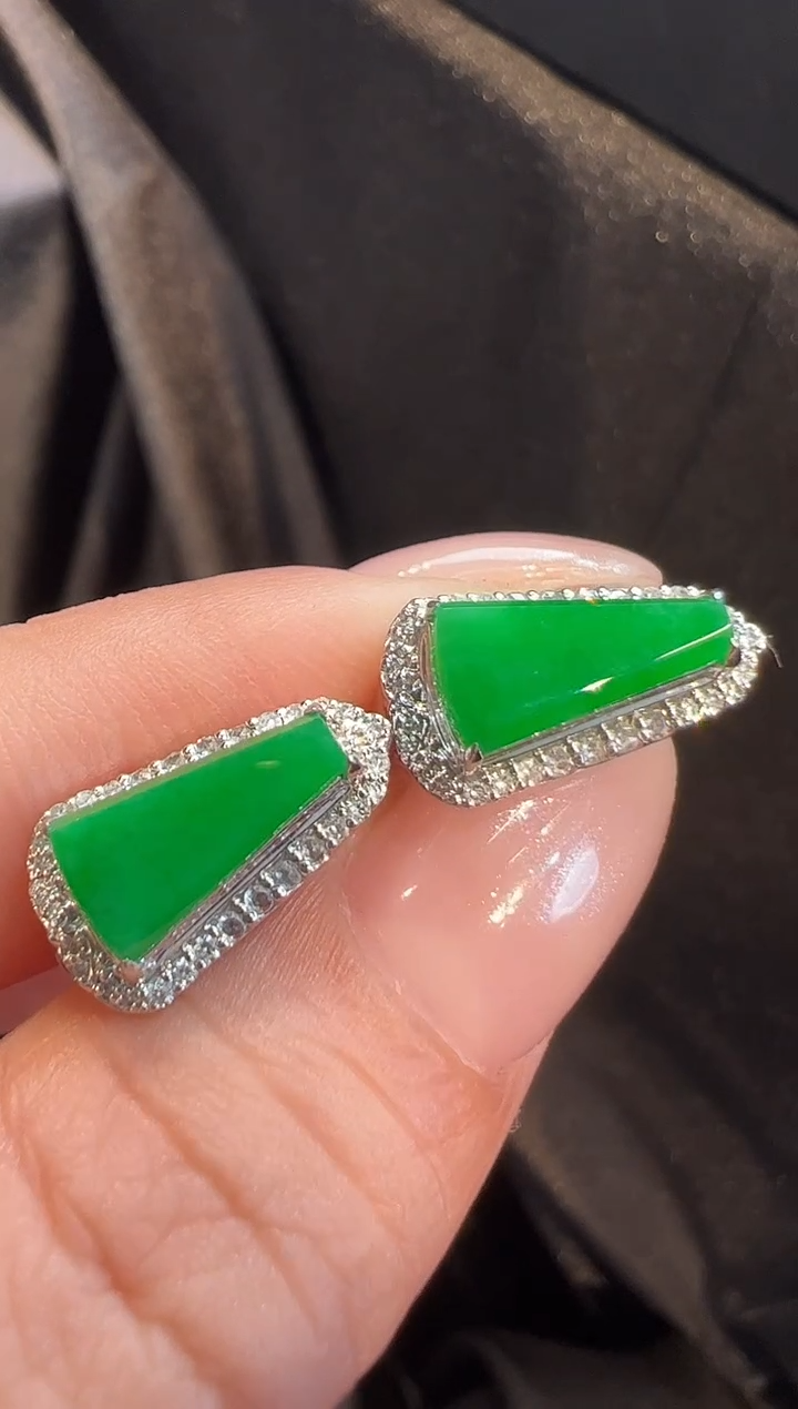 18K金镶嵌翡翠耳饰AL6耳包