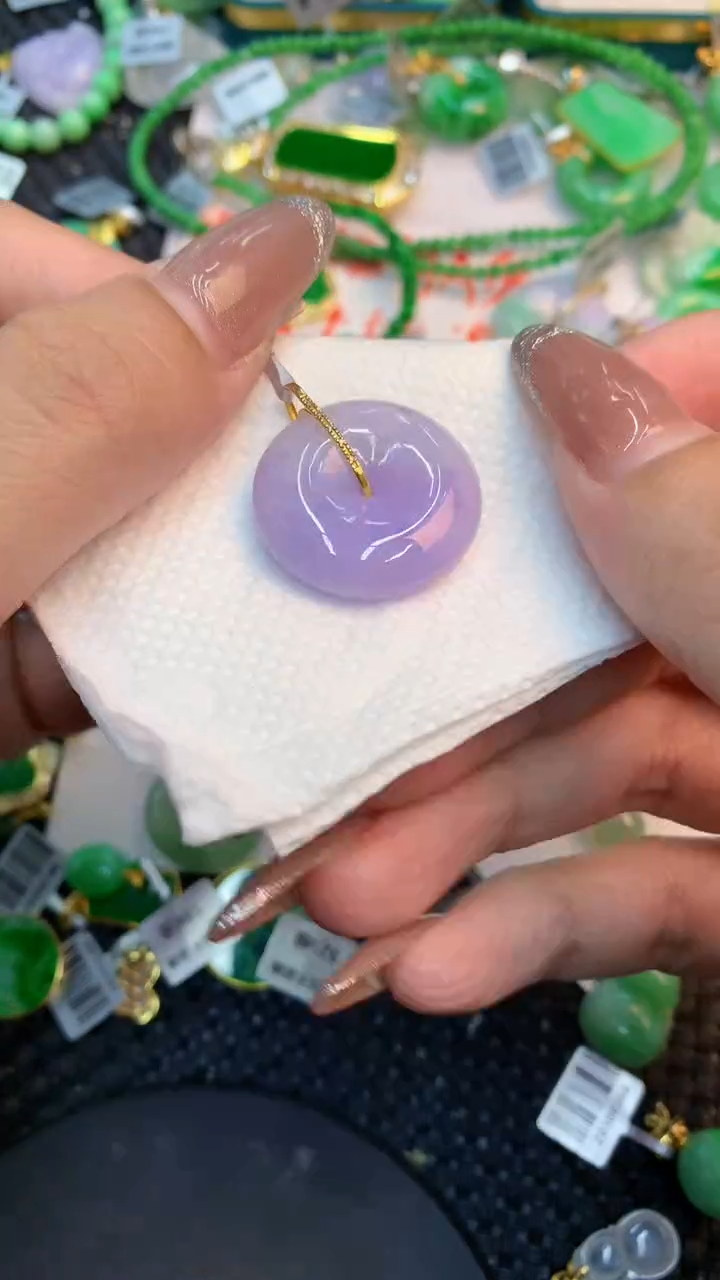 颈饰18K金镶嵌翡翠1