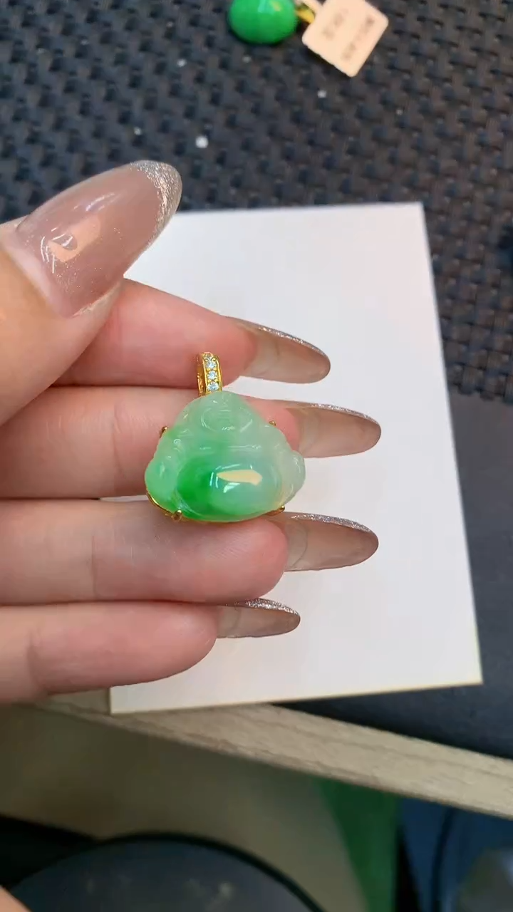 颈饰未镶嵌翡翠1