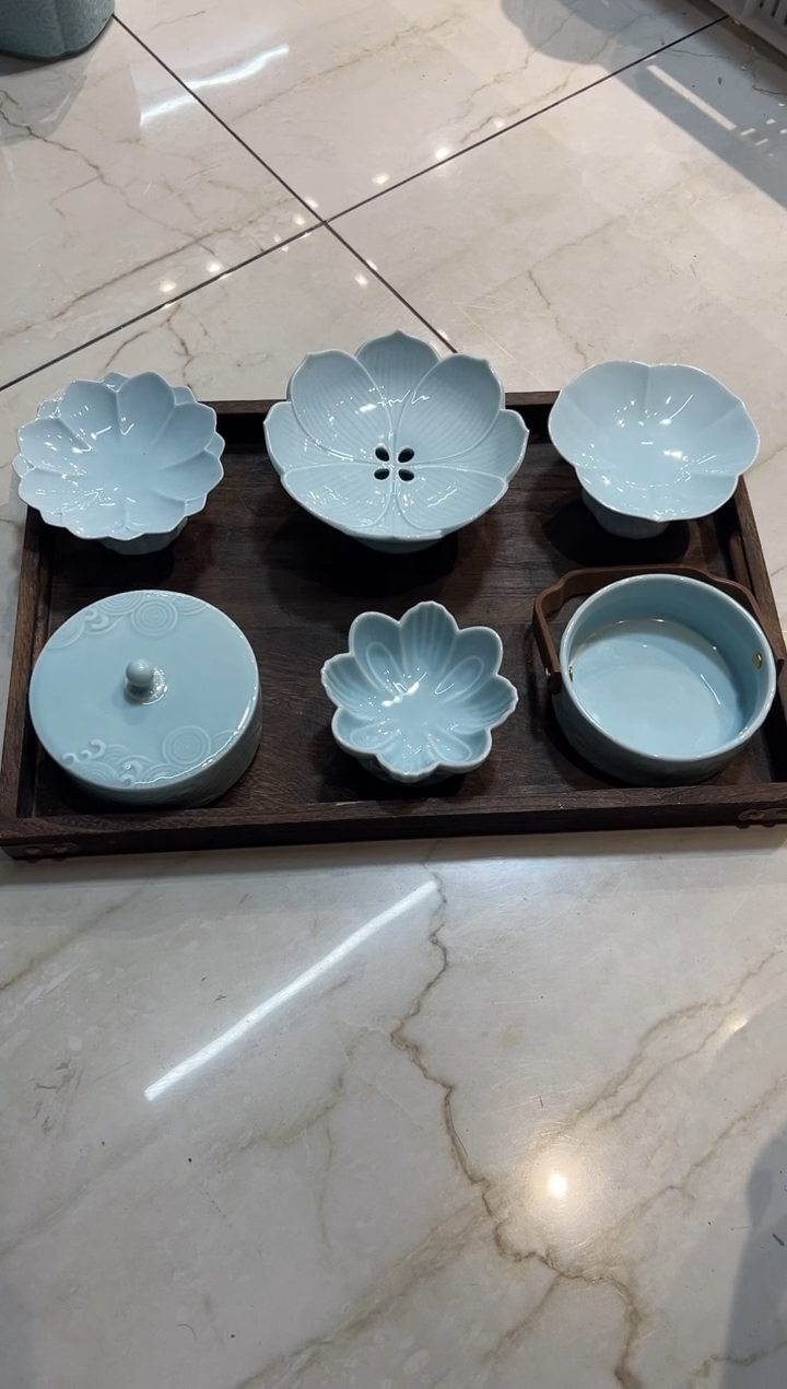 瓷片瓷微瑕商品 介意勿拍 带托盘