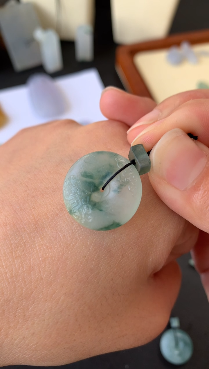 【闪购商品】定制翡翠未镶嵌翡翠