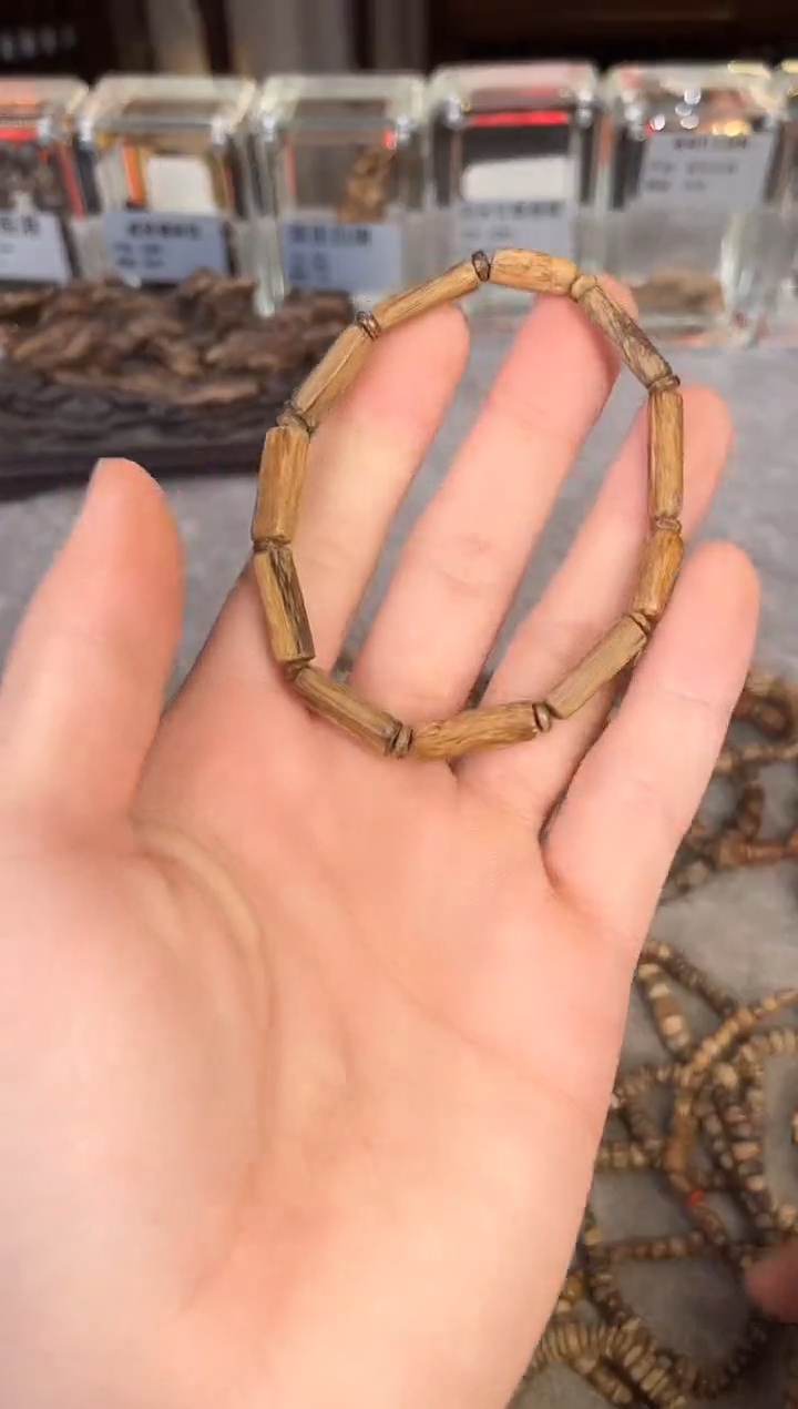 【闪购商品】沉香手串12号国香多样性发货1条