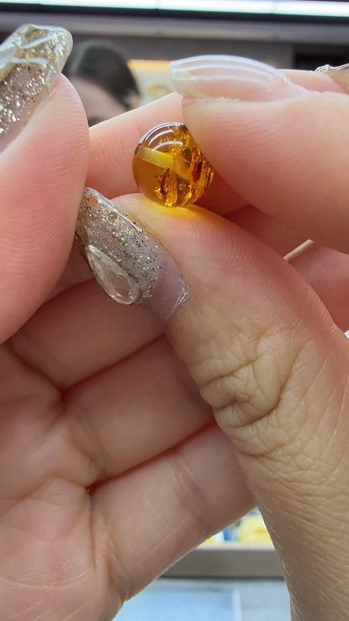 琥珀颈饰未镶嵌2秒拍号 假一罚三 