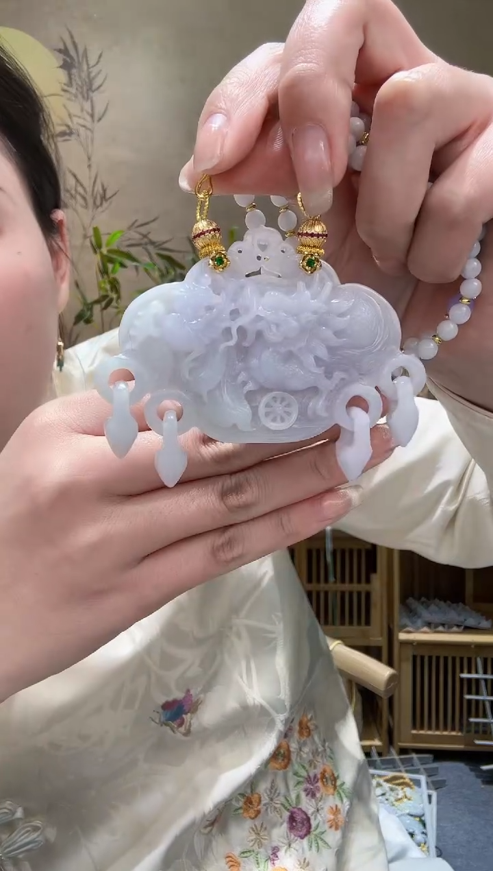 【闪购商品】翡翠颈饰未镶嵌吊坠