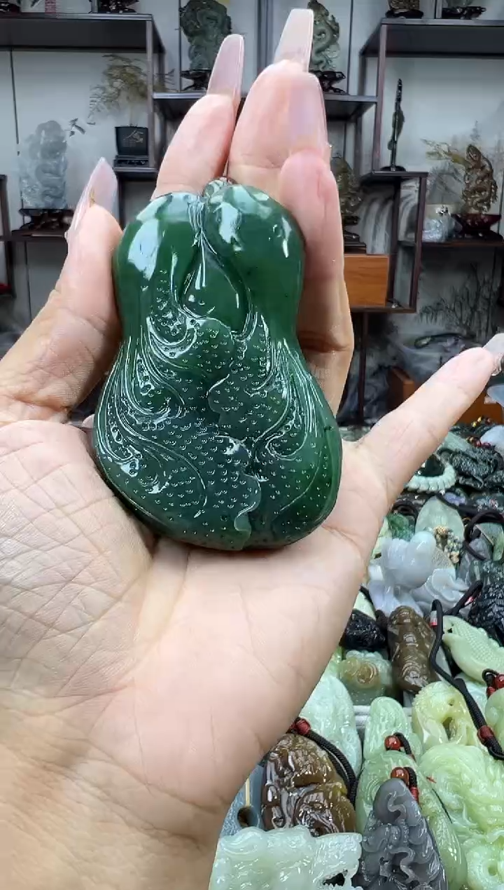 和田玉未镶嵌把件160