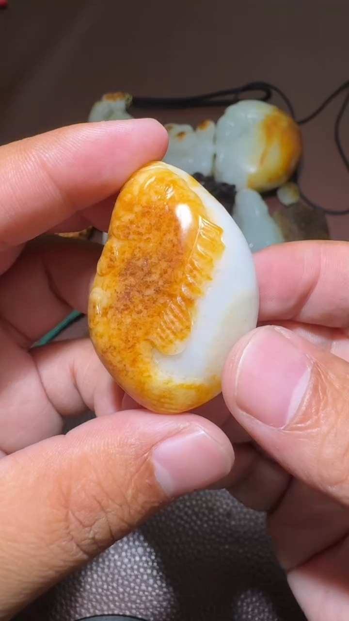 未镶嵌和田玉挂件和田玉
