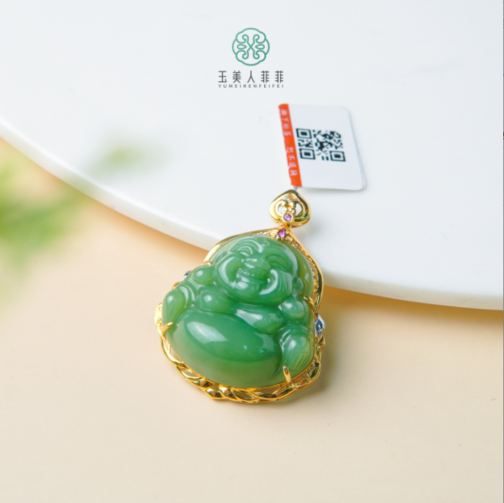 菲菲珠宝好+18K和田玉佛公吊坠约29*29mm^多样性发一