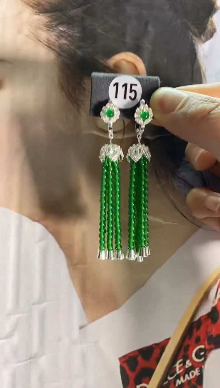 【闪购商品】翡翠耳饰银S925镶嵌115...
