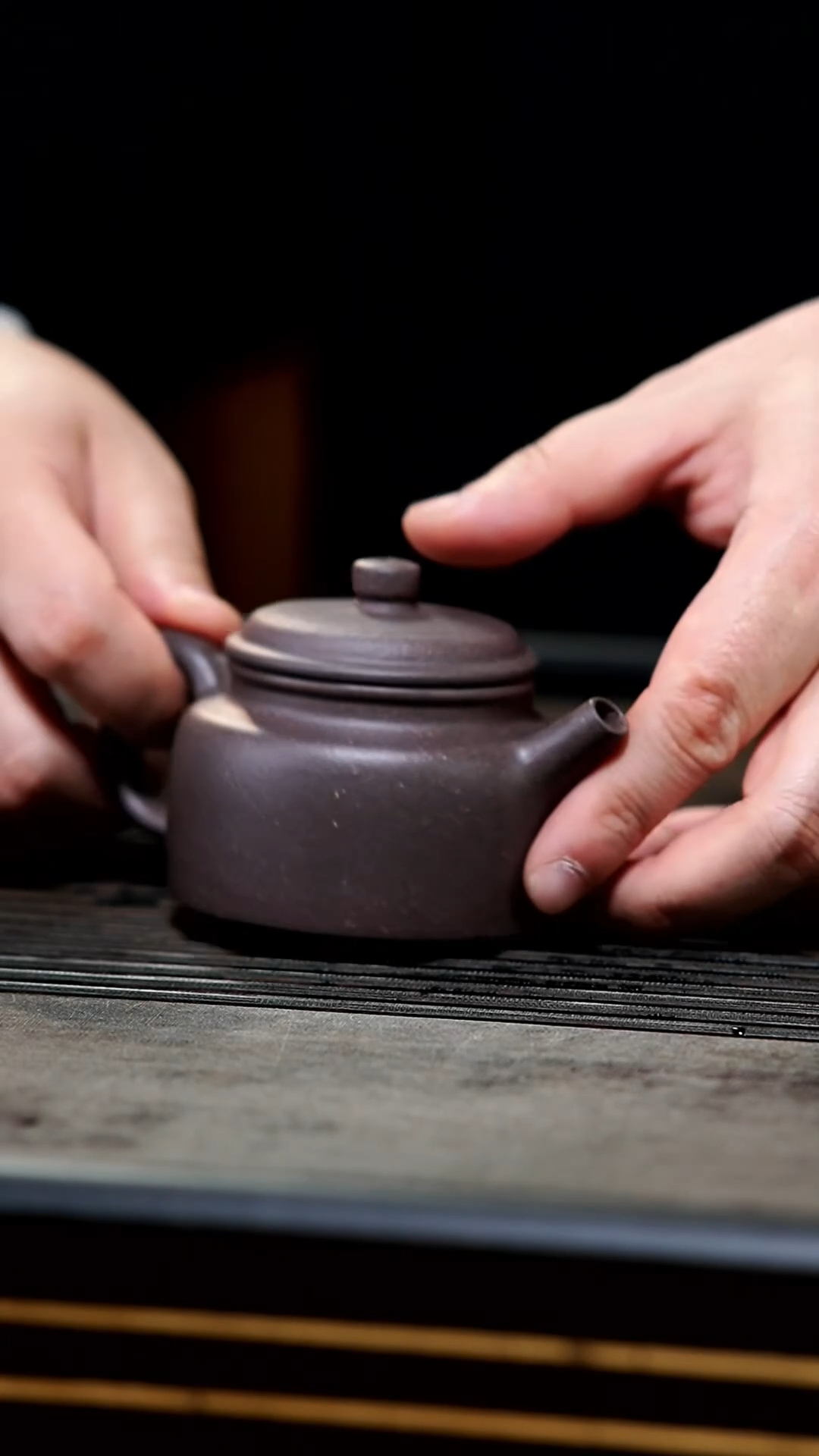 【闪购商品】紫砂茶壶16-全手粗砂天青小德钟130cc