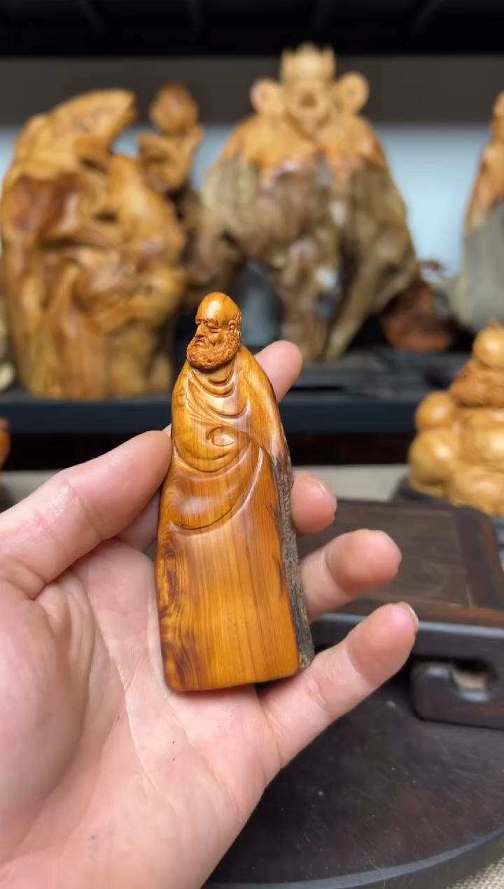 柏木（崖柏）崖柏雕刻件