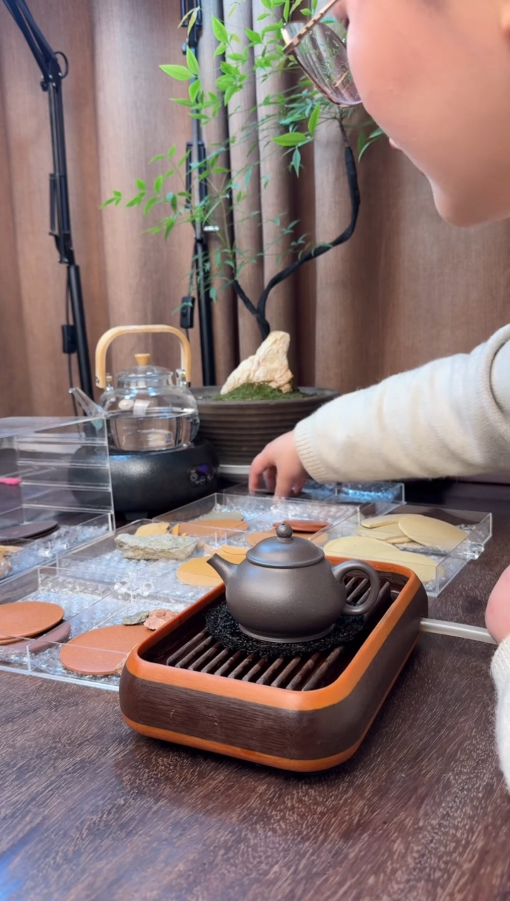 茶壶紫砂潘壶-半手精工-天青泥-气窑烧制-容量：140CC