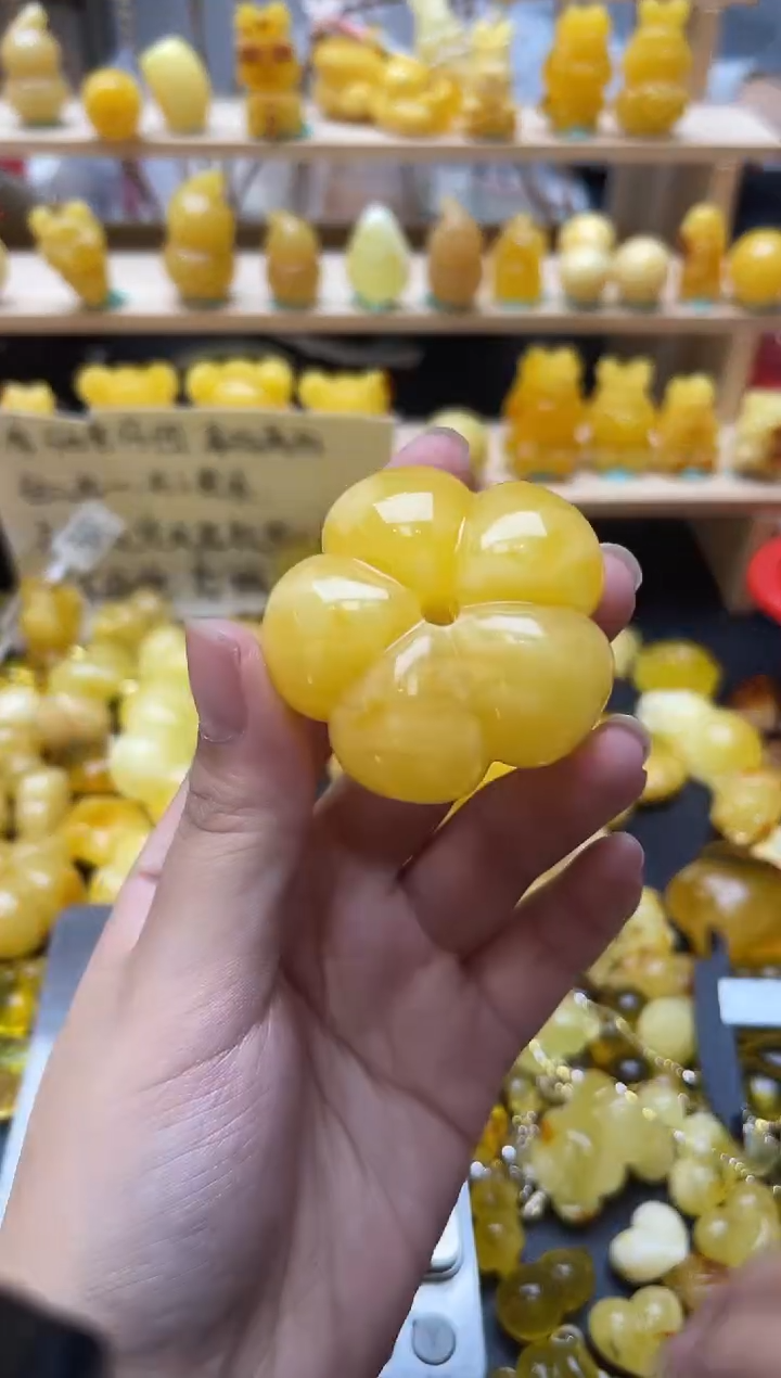 琥珀未镶嵌珠宝奇石010琥珀蜜蜡微瑕