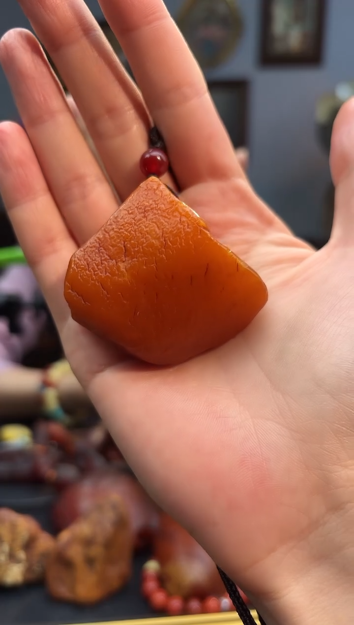 琥珀颈饰未镶嵌吊坠