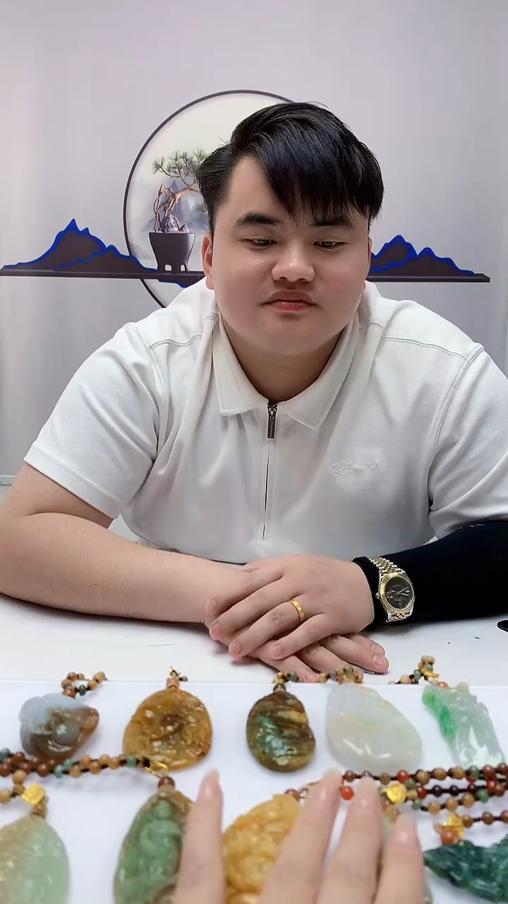 定制翡翠未镶嵌5060DD-毛货挂件