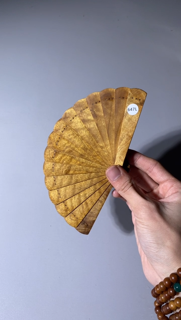 【闪购商品】金丝楠647号10cm金丝楠木小叶桢楠掌中扇
