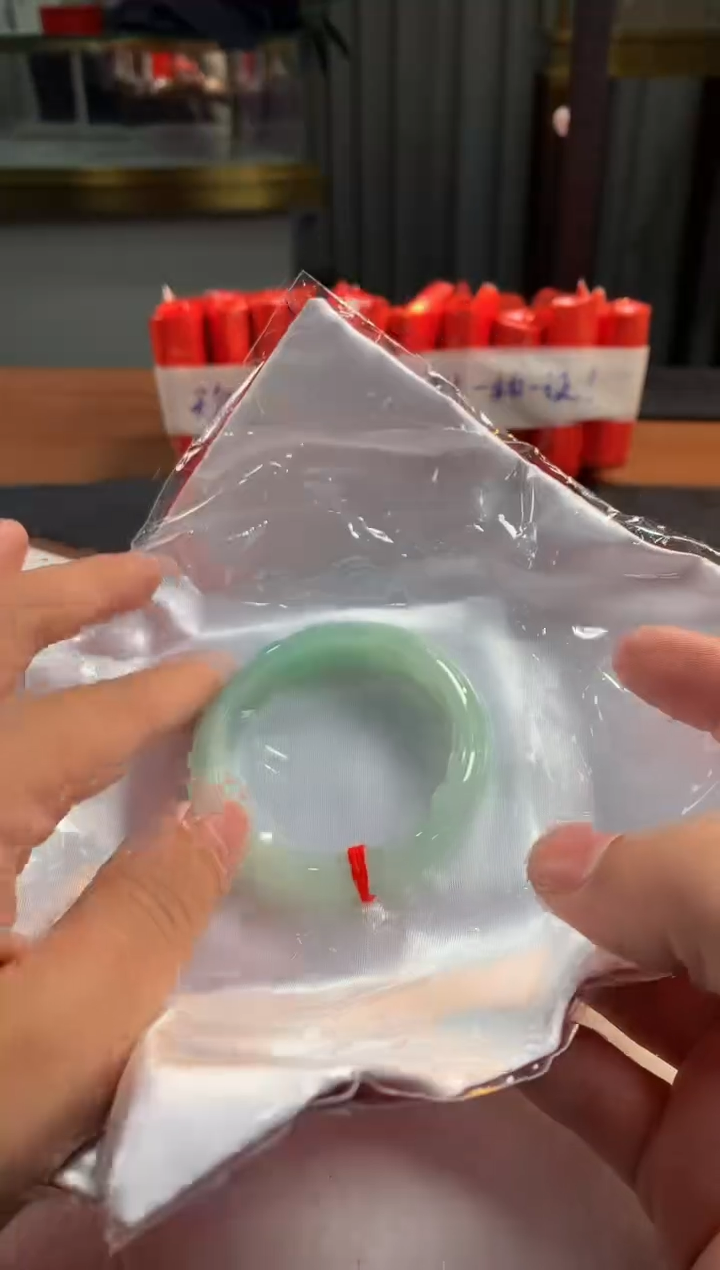 未镶嵌定制翡翠5034毛货不退不换 51-52圈