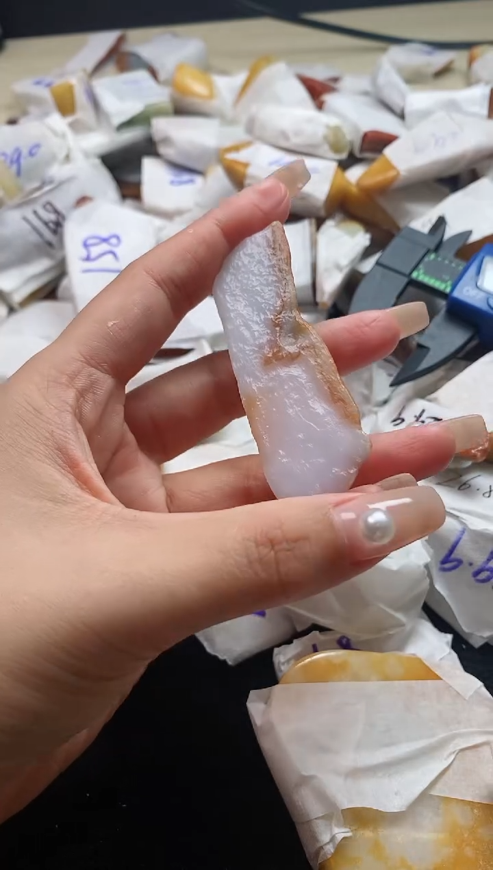 翡翠裸石翡翠挂件裸石