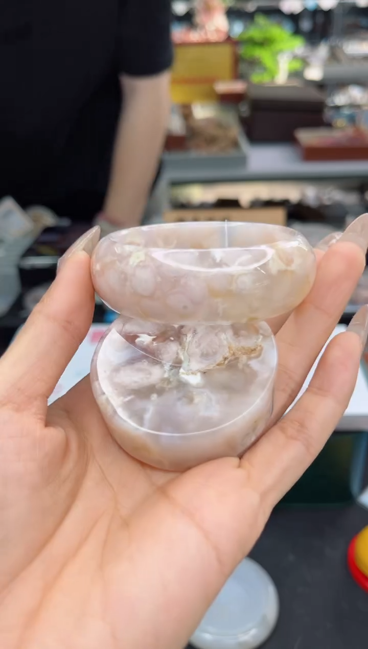 【闪购商品】石英质玉手镯未镶嵌53圈口（赠品镯心）1563422