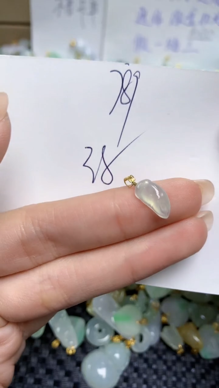 【闪购商品】翡翠颈饰18K金镶嵌天然缅甸A货翡翠