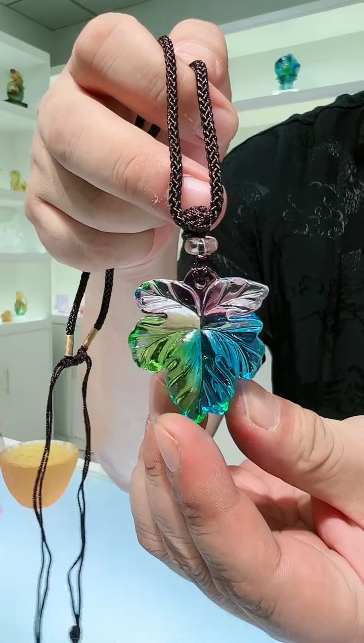 【闪购商品】茶宠古法琉璃枫叶吊坠