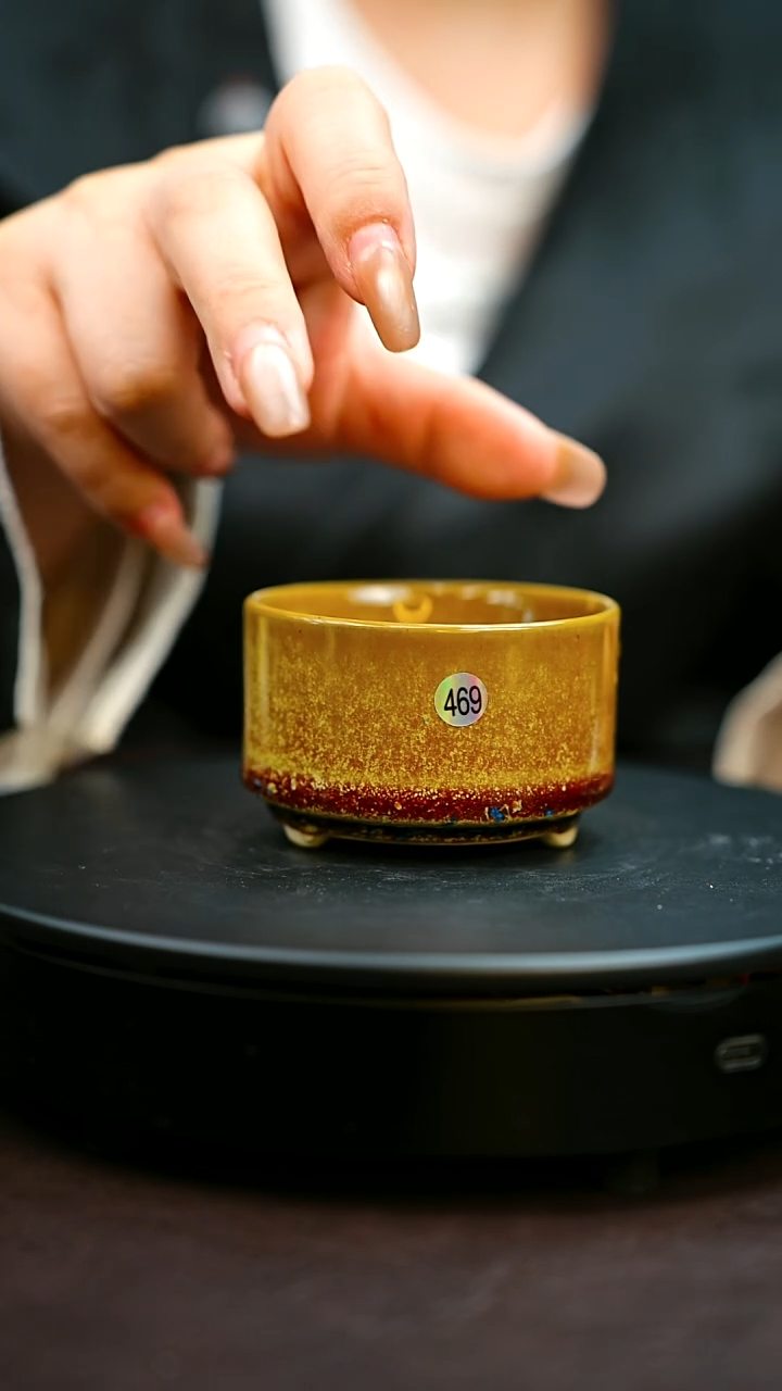 469#原矿钧瓷炉钧釉三足直口杯