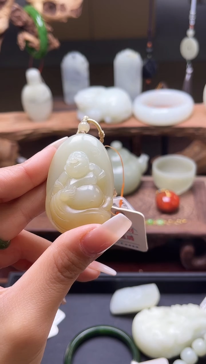 【闪购商品】和田玉吊坠未镶嵌且末金山糖逍遥佛9006660