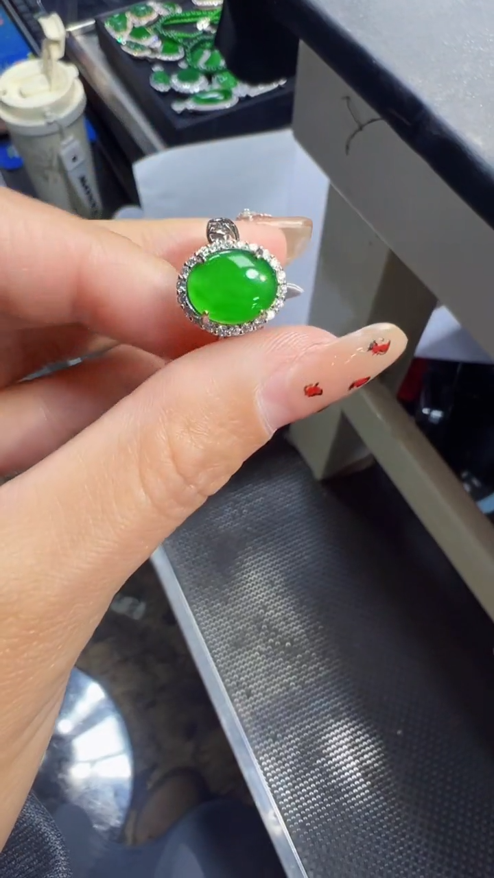 【闪购商品】定制翡翠未镶嵌戒指商品多样性发货1