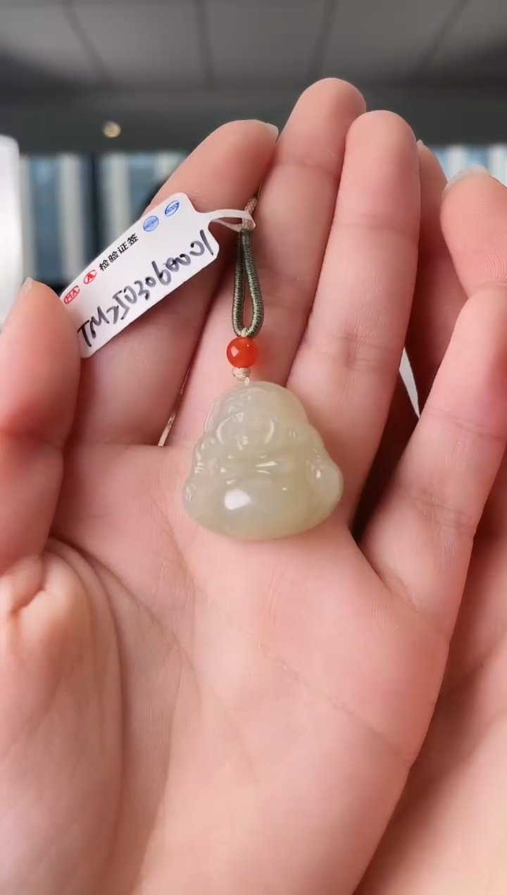 和田玉未镶嵌颈饰佛公 xp