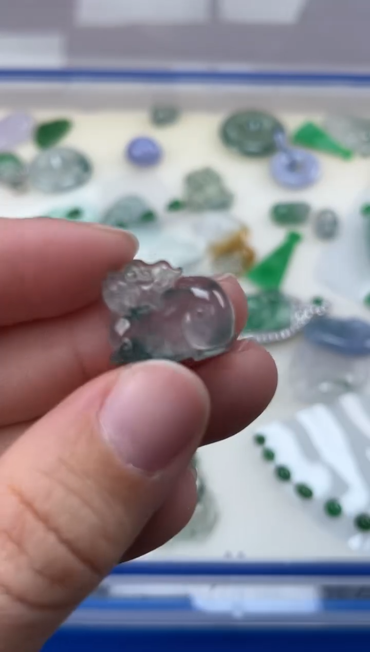 【闪购商品】定制翡翠未镶嵌蛋面麒麟