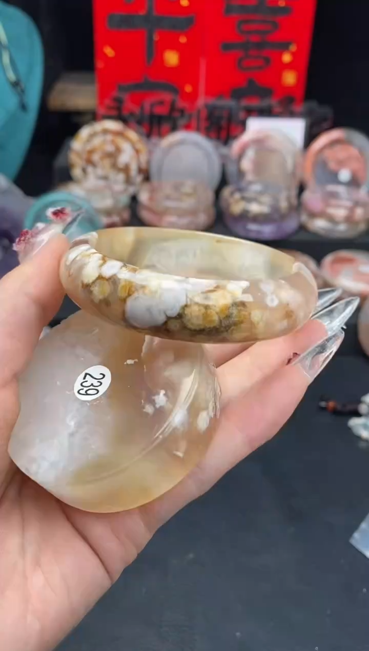 【闪购商品】石英质玉手镯（圆镯）未镶嵌57