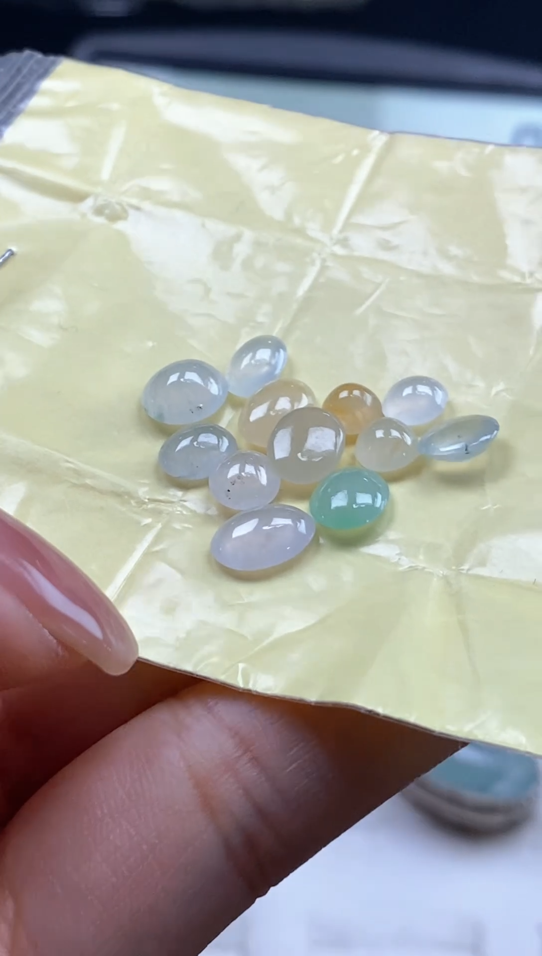 翡翠裸石天然翡翠蛋面76