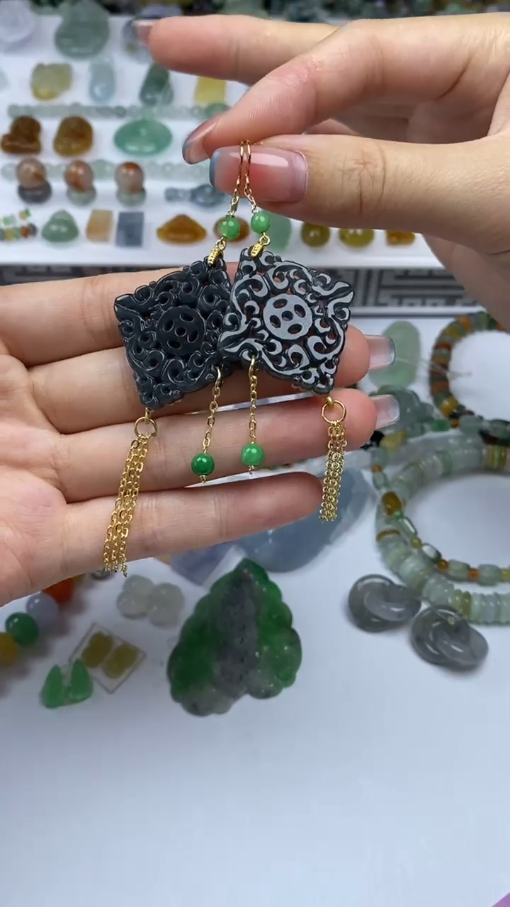 未镶嵌挂件翡翠乌鸡耳饰